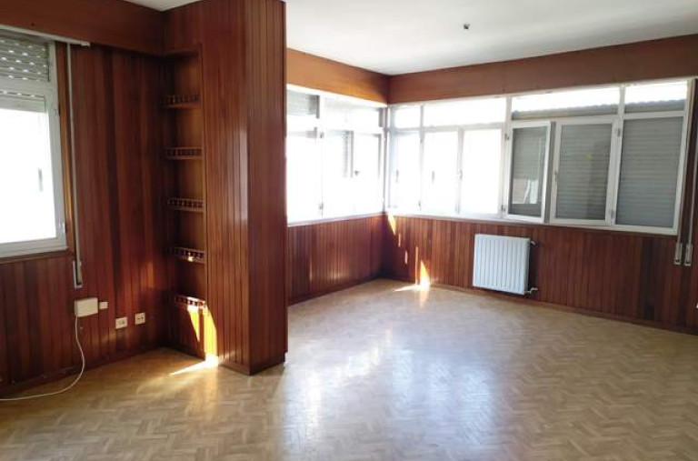 referencia 1925 - Se vende piso en Carballo (A Coruña)