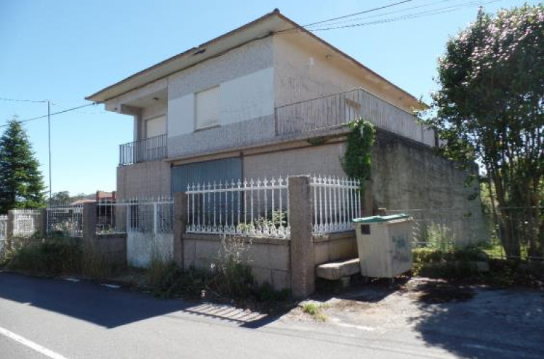 Casa a la venta en Cambre, Malpica - Se vende casa en Malpica de Bergantiños (A Coruña)